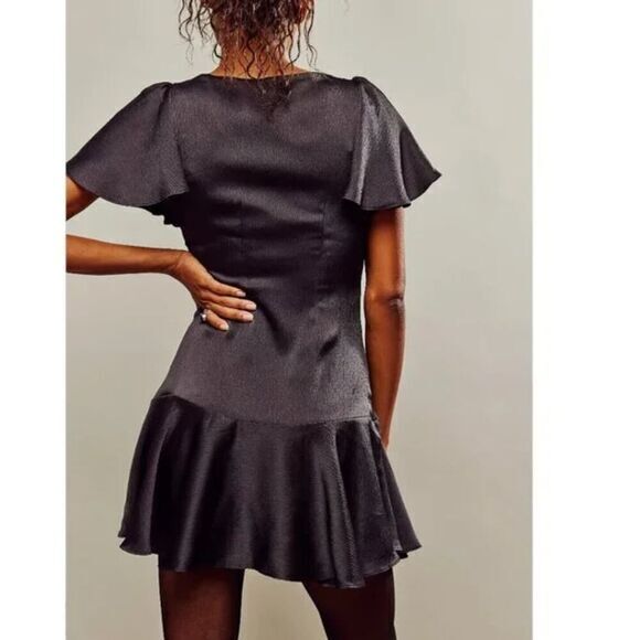 NEW Free People Scarlett‎ Short Sleeve Texture Mini Dress black, size XS - Picture 2 of 16